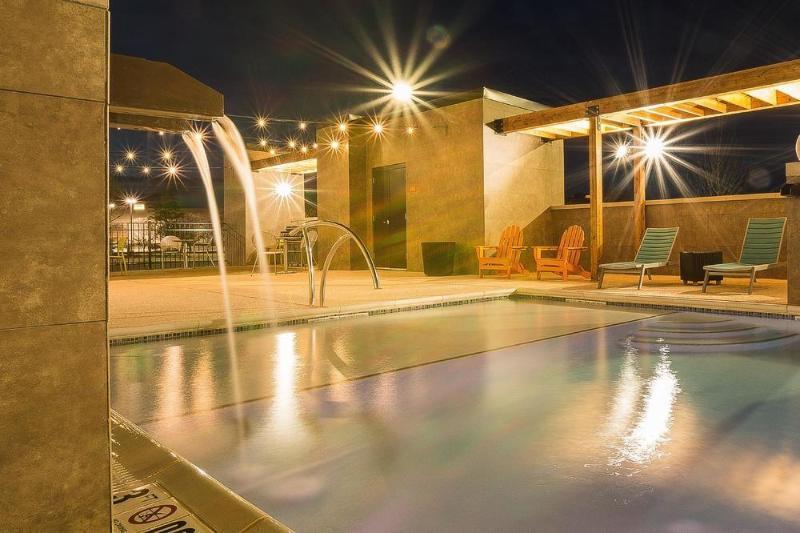 Towneplace Suites By Marriott Newnan Exterior photo